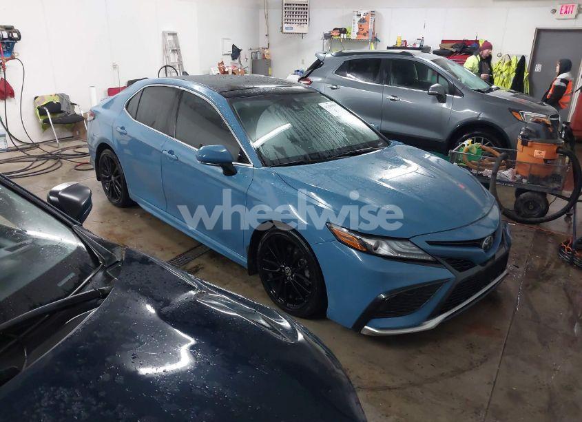 2023 Toyota Camry XSE AWD (VIN 4T1K61BK2PU085319) main photo