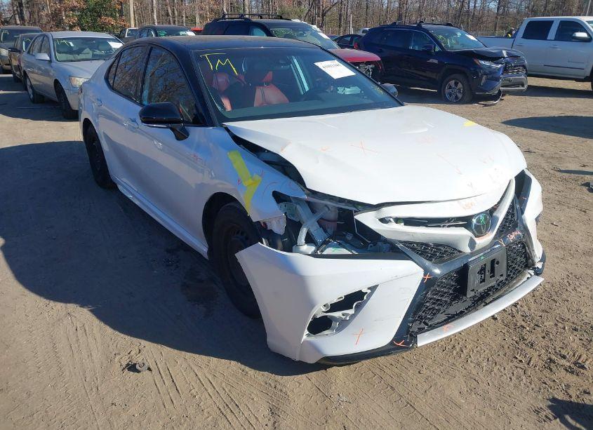 2020 Toyota Camry XSE AWD (VIN 4T1K61BK3LU004290) main photo