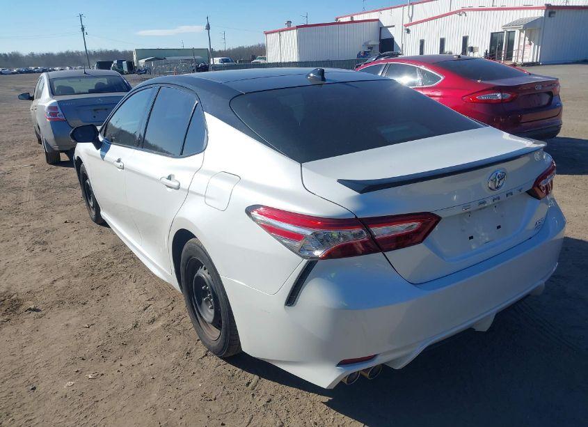 Photo 3 of 2020 Toyota Camry XSE AWD (VIN 4T1K61BK3LU004290)