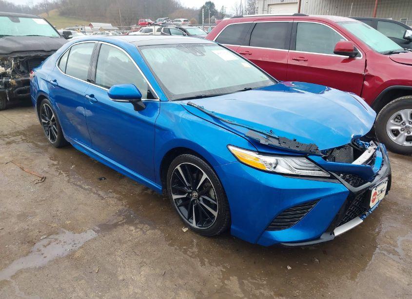 2020 Toyota Camry XSE AWD (VIN 4T1K61BK3LU015421) main photo