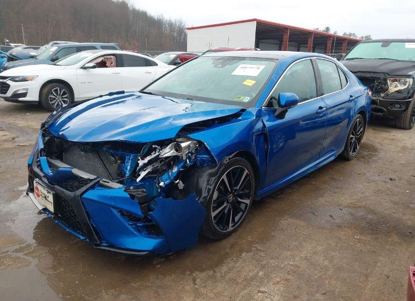 Photo 2 of 2020 Toyota Camry XSE AWD (VIN 4T1K61BK3LU015421)