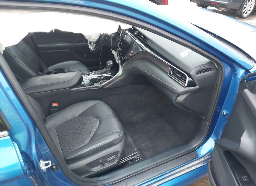 Photo 5 of 2020 Toyota Camry XSE AWD (VIN 4T1K61BK3LU015421)