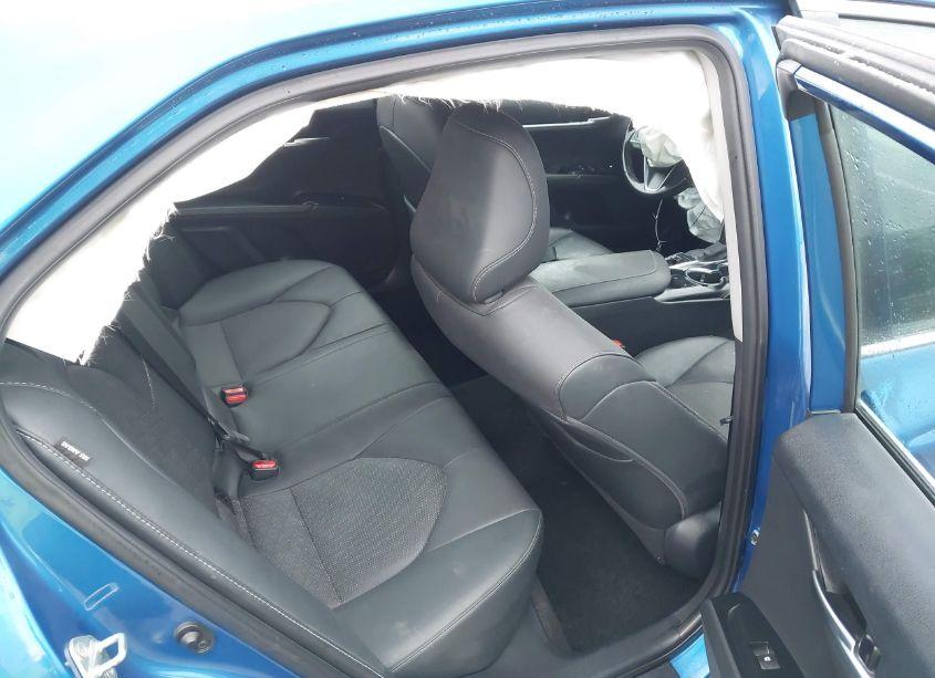 Photo 8 of 2020 Toyota Camry XSE AWD (VIN 4T1K61BK3LU015421)