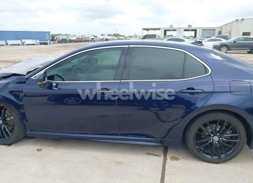 Photo 15 of 2021 Toyota Camry XSE AWD (VIN 4T1K61BK3MU021138)