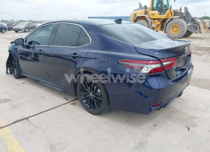 Photo 3 of 2021 Toyota Camry XSE AWD (VIN 4T1K61BK3MU021138)