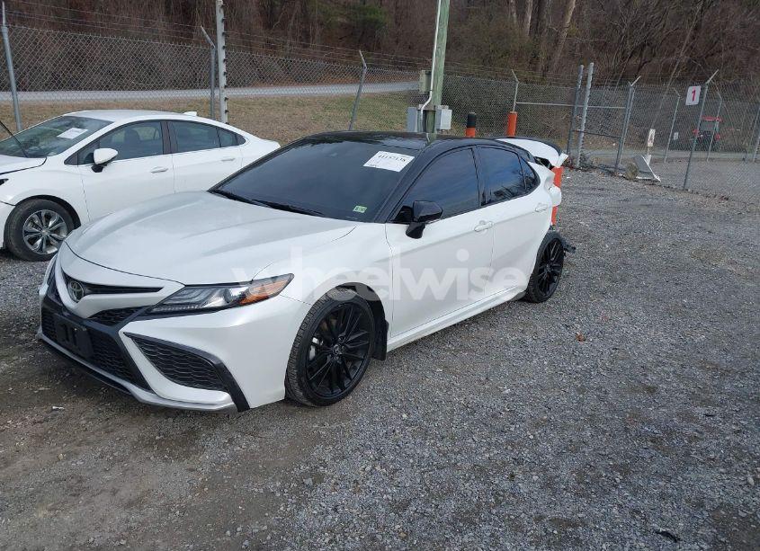 Photo 2 of 2021 Toyota Camry XSE AWD (VIN 4T1K61BK4MU044721)