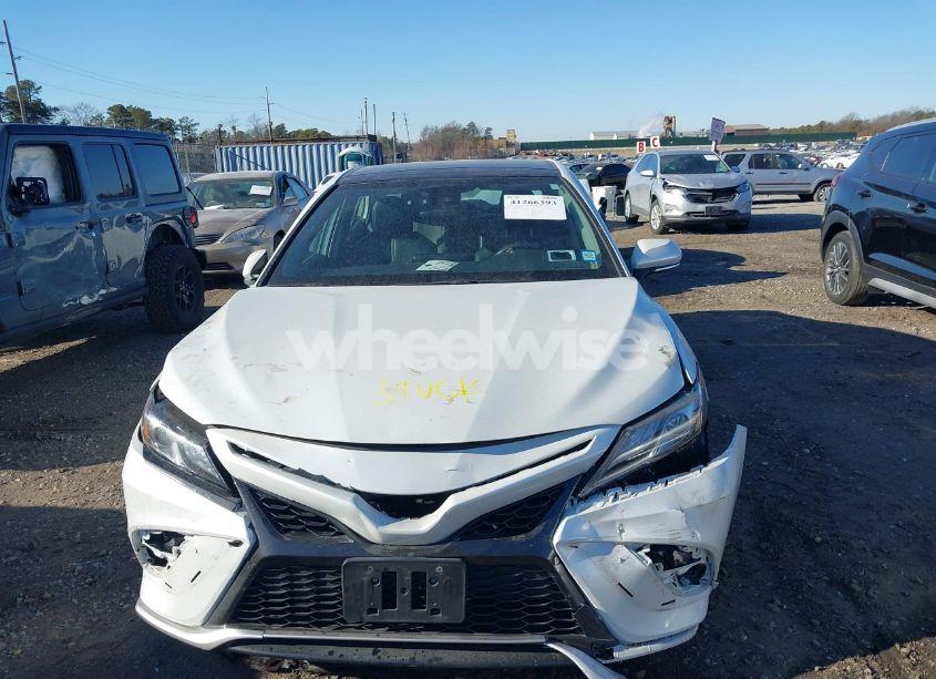 Photo 12 of 2022 Toyota Camry XSE AWD (VIN 4T1K61BK5NU062811)