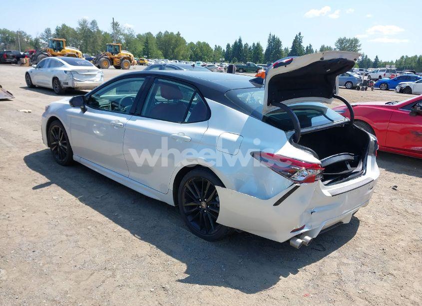 Photo 3 of 2024 Toyota Camry XSE (VIN 4T1K61BK5RU115738)