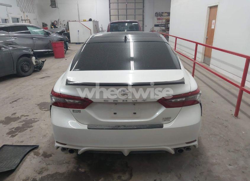 Photo 16 of 2022 Toyota Camry XSE (VIN 4T1K61BK6NU057181)