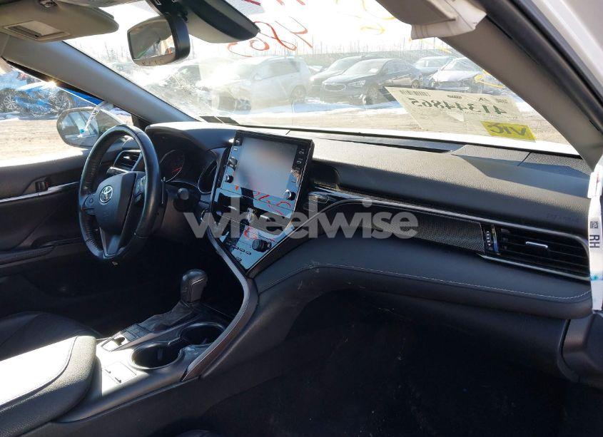 Photo 5 of 2021 Toyota Camry XSE AWD (VIN 4T1K61BK7MU031588)