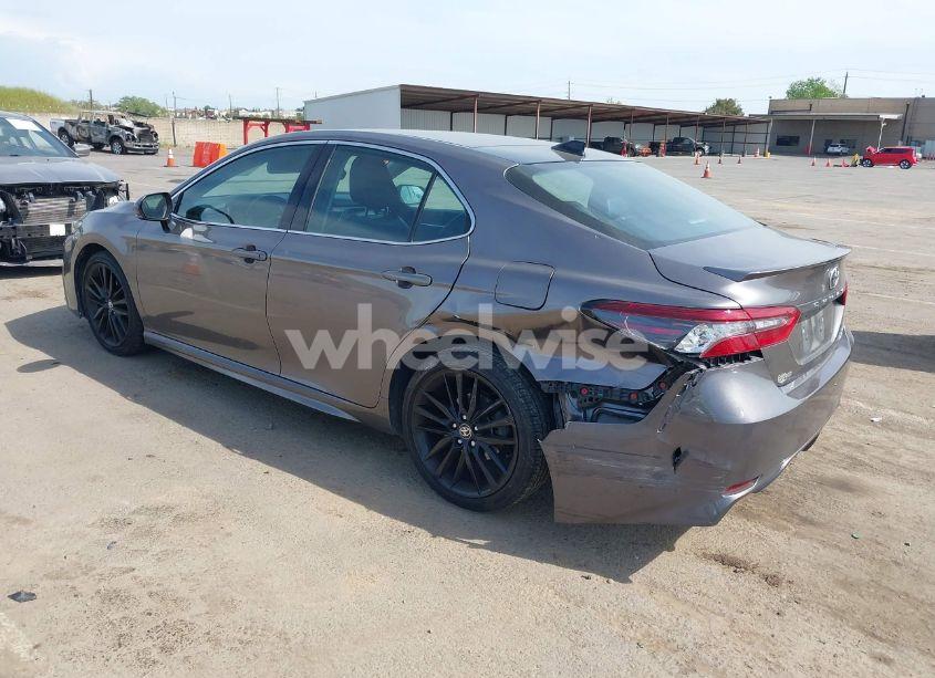 Photo 3 of 2021 Toyota Camry XSE AWD (VIN 4T1K61BK7MU037469)