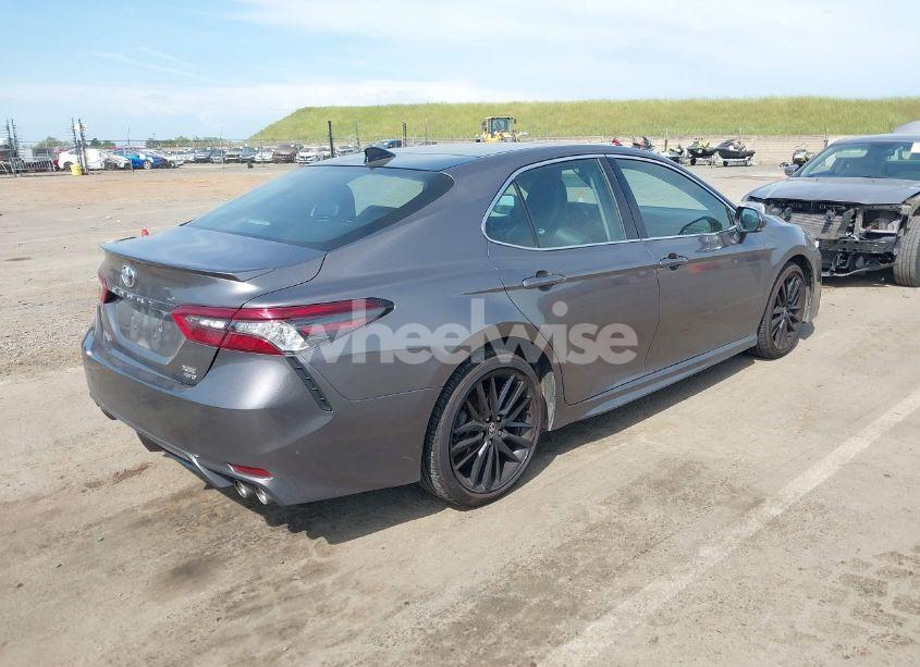 Photo 4 of 2021 Toyota Camry XSE AWD (VIN 4T1K61BK7MU037469)