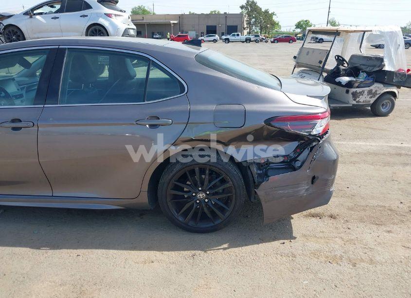 Photo 6 of 2021 Toyota Camry XSE AWD (VIN 4T1K61BK7MU037469)