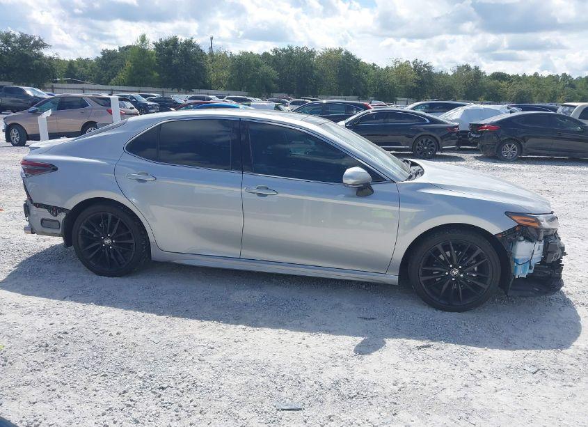 Photo 14 of 2022 Toyota Camry XSE AWD (VIN 4T1K61BK7NU062633)