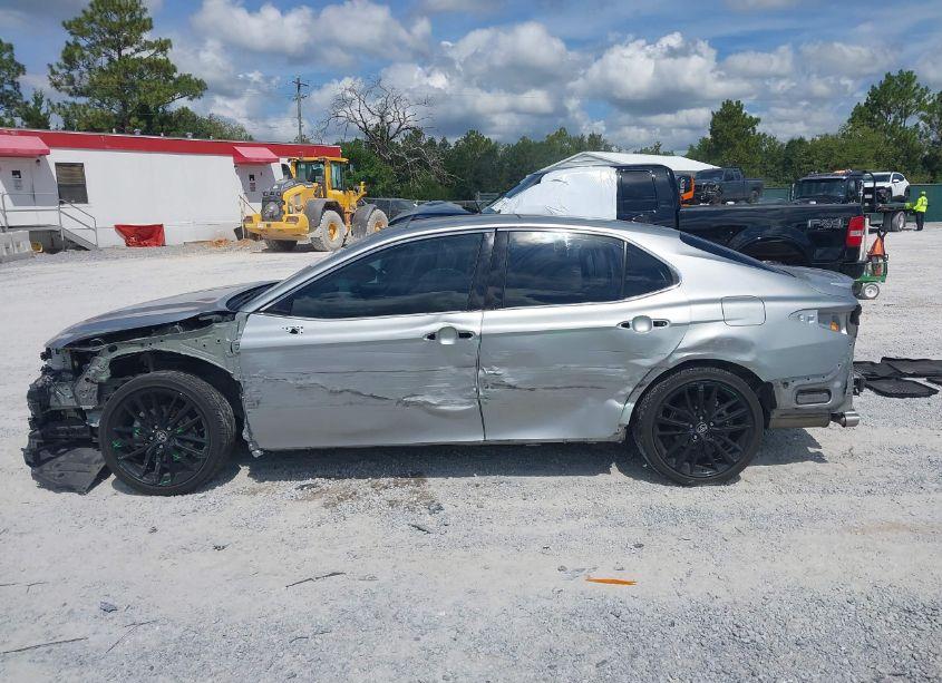 Photo 15 of 2022 Toyota Camry XSE AWD (VIN 4T1K61BK7NU062633)