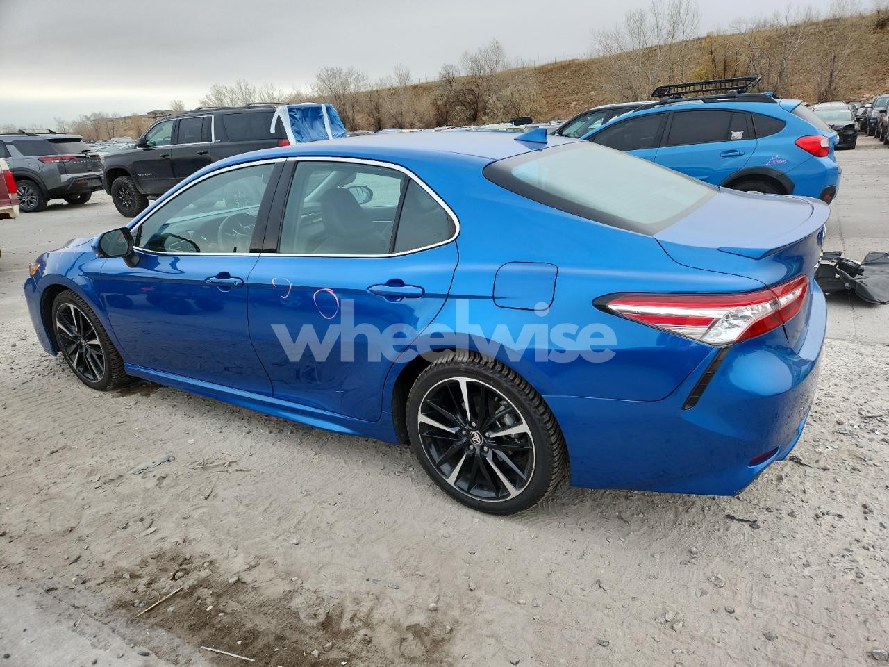 Photo 2 of 2020 TOYOTA CAMRY XSE (VIN 4T1K61BK8LU004379)