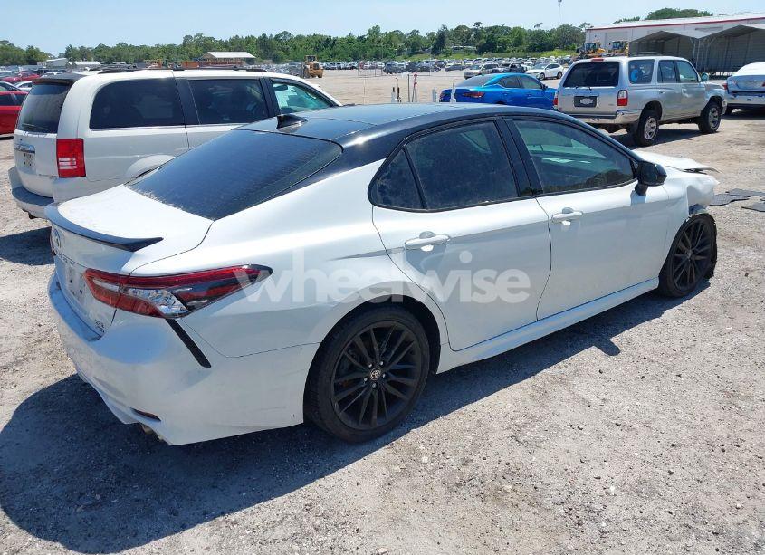 Photo 4 of 2021 Toyota Camry XSE AWD (VIN 4T1K61BK8MU032555)