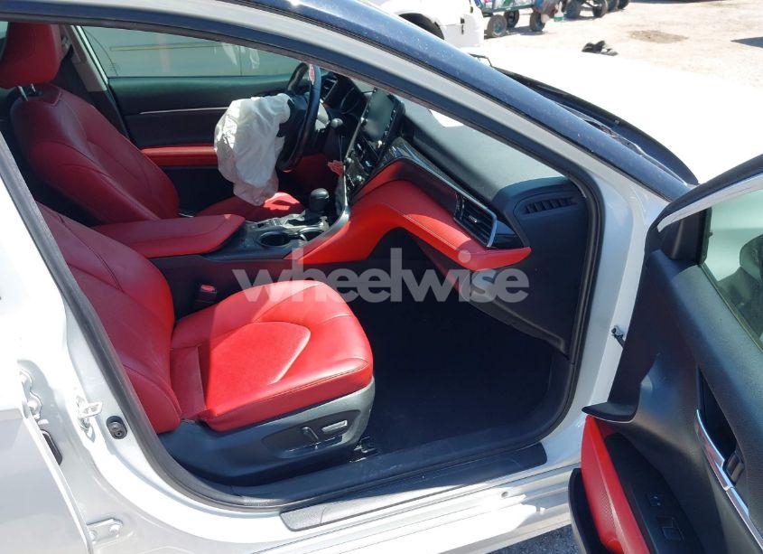 Photo 5 of 2021 Toyota Camry XSE AWD (VIN 4T1K61BK8MU032555)