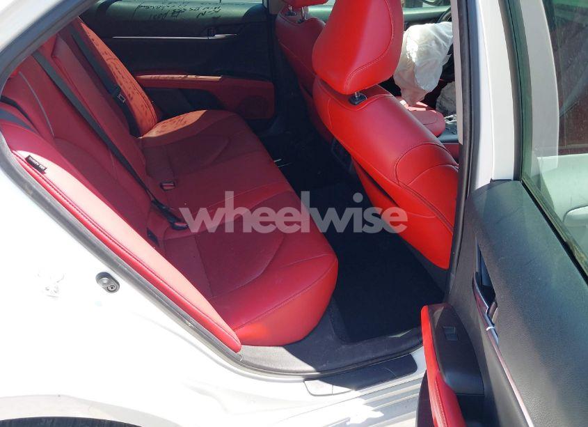 Photo 8 of 2021 Toyota Camry XSE AWD (VIN 4T1K61BK8MU032555)