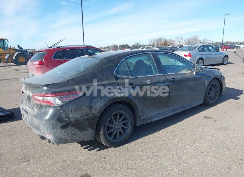 Photo 4 of 2022 Toyota Camry XSE AWD (VIN 4T1K61BK8NU063080)