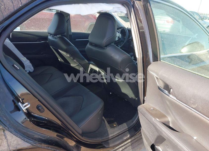 Photo 8 of 2022 Toyota Camry XSE AWD (VIN 4T1K61BK8NU063080)