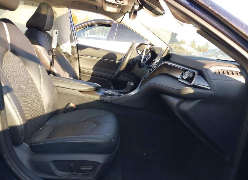 Photo 5 of 2022 Toyota Camry XSE AWD (VIN 4T1K61BK8NU063693)