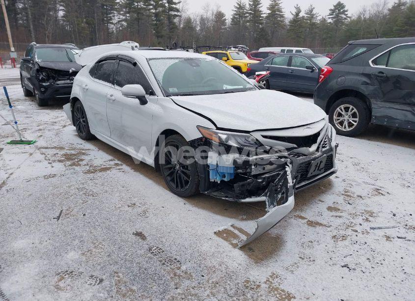 2022 Toyota Camry XSE AWD (VIN 4T1K61BK9NU062729) main photo