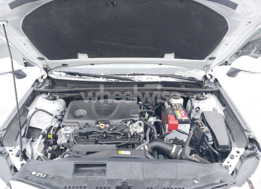 Photo 10 of 2022 Toyota Camry XSE AWD (VIN 4T1K61BK9NU062729)