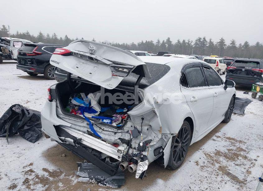 Photo 6 of 2022 Toyota Camry XSE AWD (VIN 4T1K61BK9NU062729)