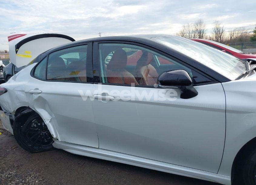 Photo 14 of 2023 Toyota Camry XSE AWD (VIN 4T1K61BK9PU107560)