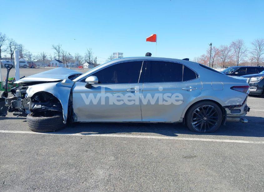 Photo 14 of 2021 Toyota Camry XSE AWD (VIN 4T1K61BKXMU037756)