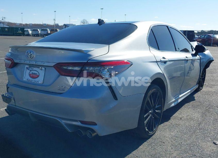 Photo 4 of 2021 Toyota Camry XSE AWD (VIN 4T1K61BKXMU037756)