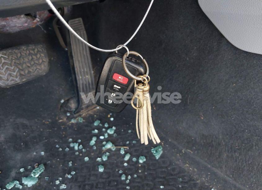 Photo 11 of 2021 Toyota Camry XSE (VIN 4T1K61BKXMU040754)