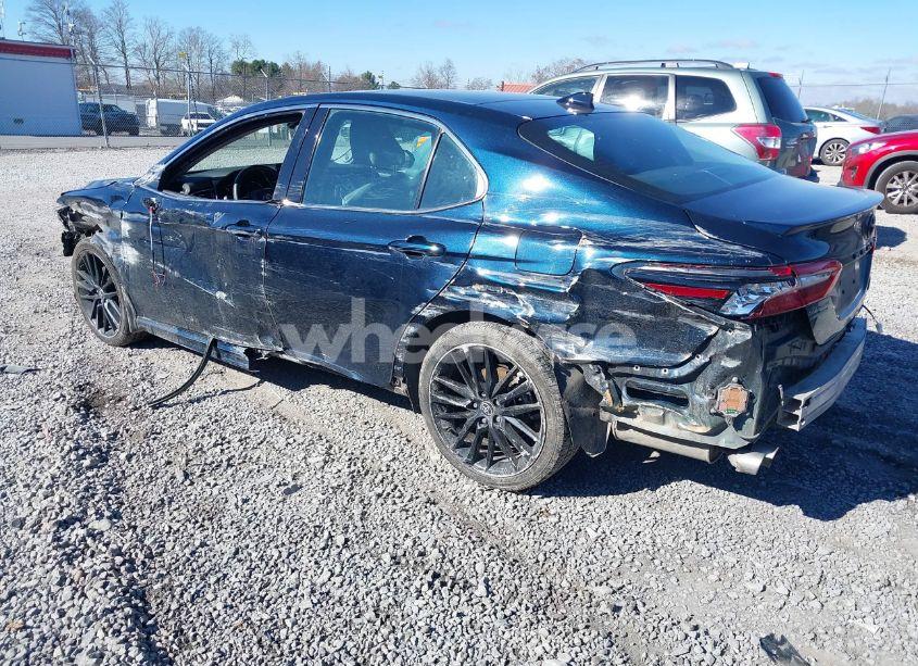 Photo 3 of 2021 Toyota Camry XSE (VIN 4T1K61BKXMU040754)