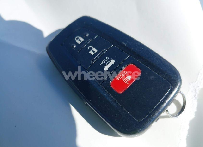 Photo 11 of 2021 Toyota Camry XSE AWD (VIN 4T1K61BKXMU041158)