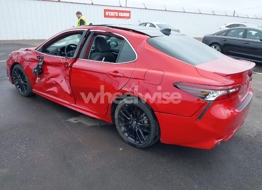 Photo 3 of 2022 Toyota Camry XSE AWD (VIN 4T1K61BKXNU068748)