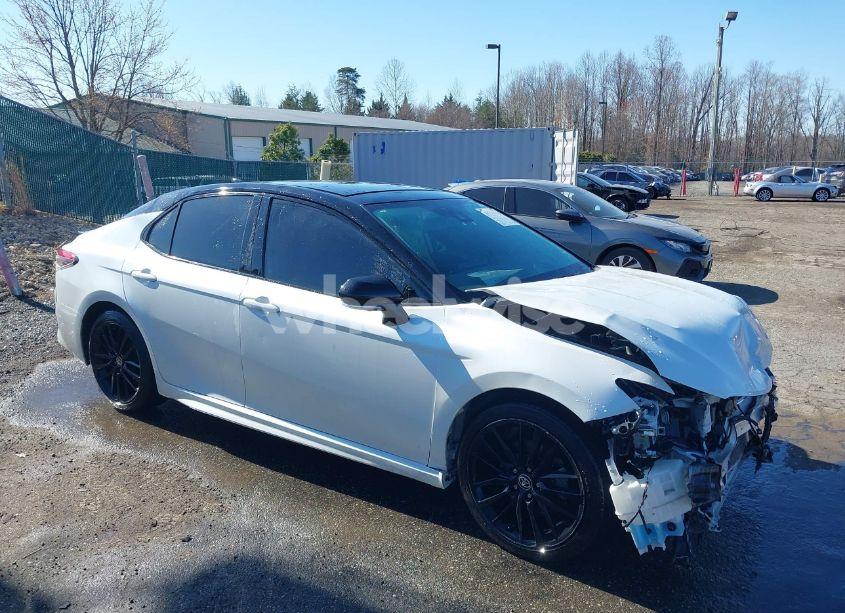 2021 Toyota Camry XSE V6 (VIN 4T1KZ1AK1MU058908) main photo