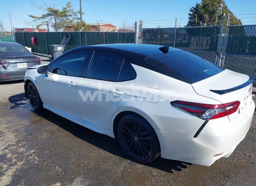 Photo 3 of 2021 Toyota Camry XSE V6 (VIN 4T1KZ1AK1MU058908)