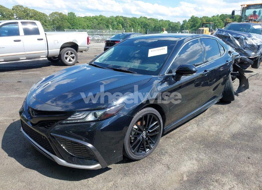 Photo 2 of 2022 Toyota Camry XSE V6 (VIN 4T1KZ1AK2NU064511)