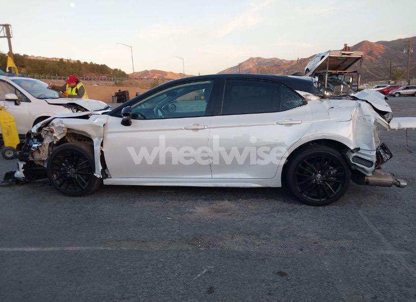 Photo 15 of 2023 Toyota Camry XSE V6 (VIN 4T1KZ1AK2PU081604)