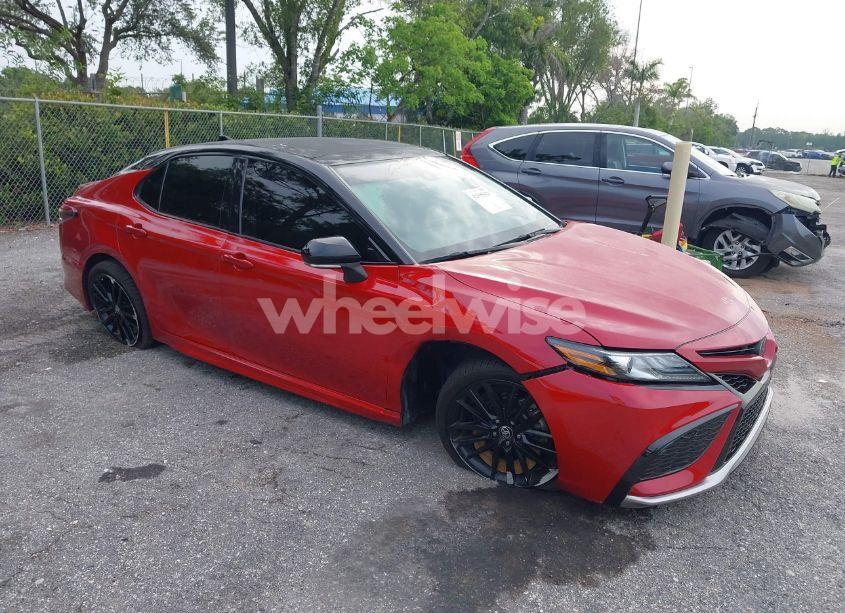 2024 Toyota Camry XSE V6 (VIN 4T1KZ1AK2RU092492) main photo