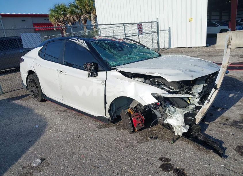 2022 Toyota Camry TRD (VIN 4T1KZ1AK3NU068132) main photo