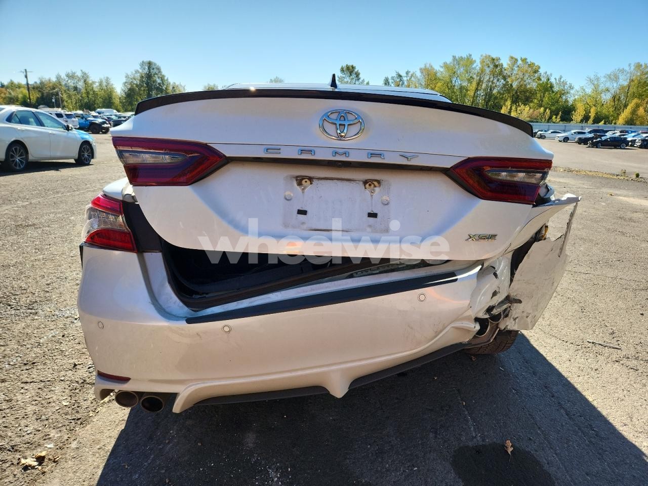 Photo 6 of 2022 TOYOTA CAMRY TRD (VIN 4T1KZ1AK3NU069295)