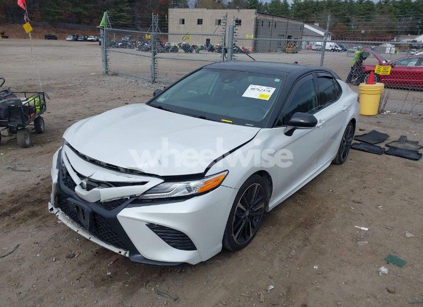 Photo 2 of 2020 Toyota Camry XSE V6 (VIN 4T1KZ1AK4LU039168)