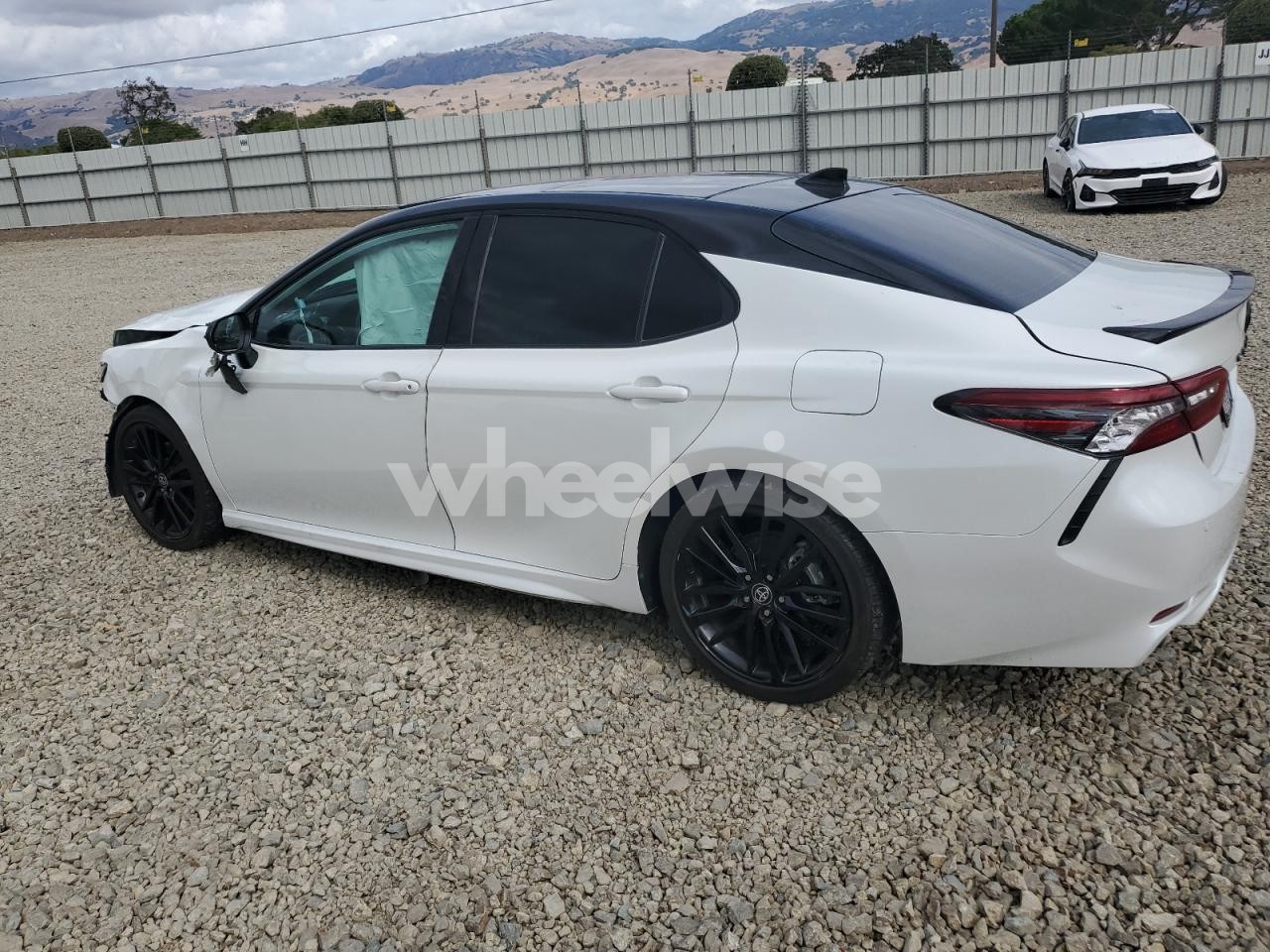 Photo 2 of 2023 TOYOTA CAMRY TRD (VIN 4T1KZ1AK4PU085671)