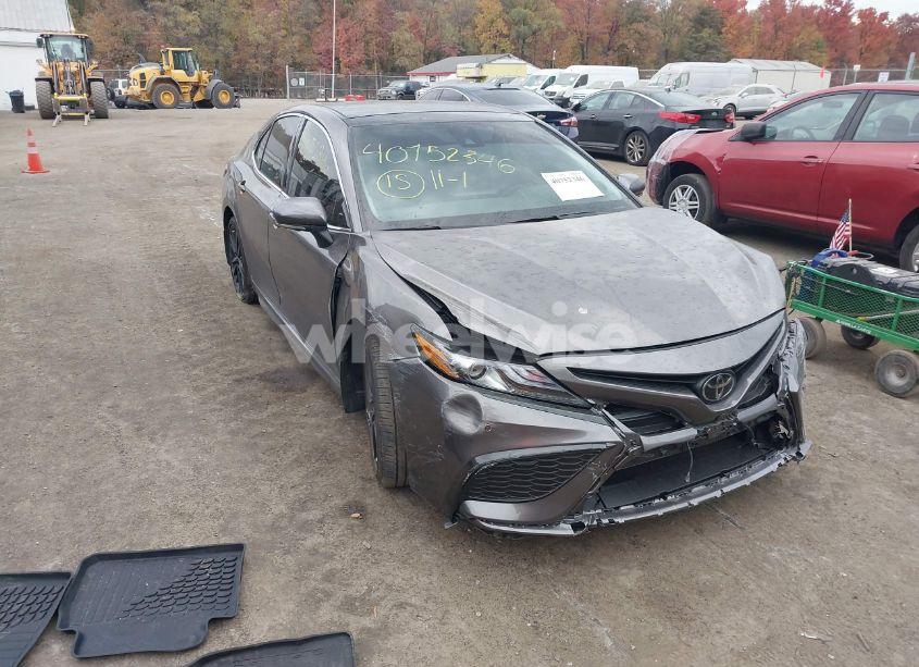 2024 Toyota Camry XSE V6 (VIN 4T1KZ1AK4RU103900) main photo