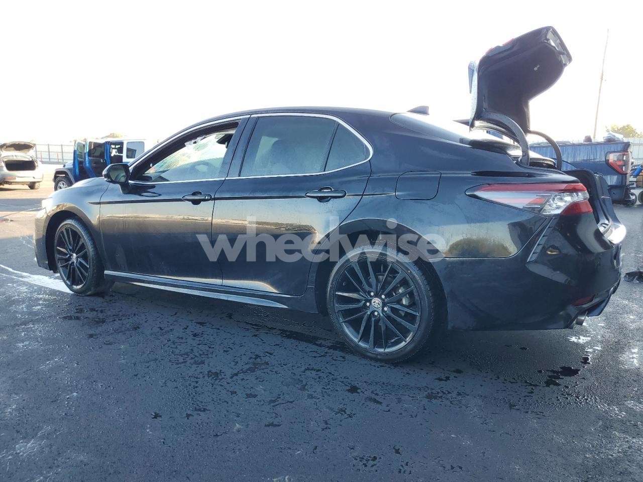 Photo 2 of 2023 TOYOTA CAMRY TRD (VIN 4T1KZ1AK5PU073867)