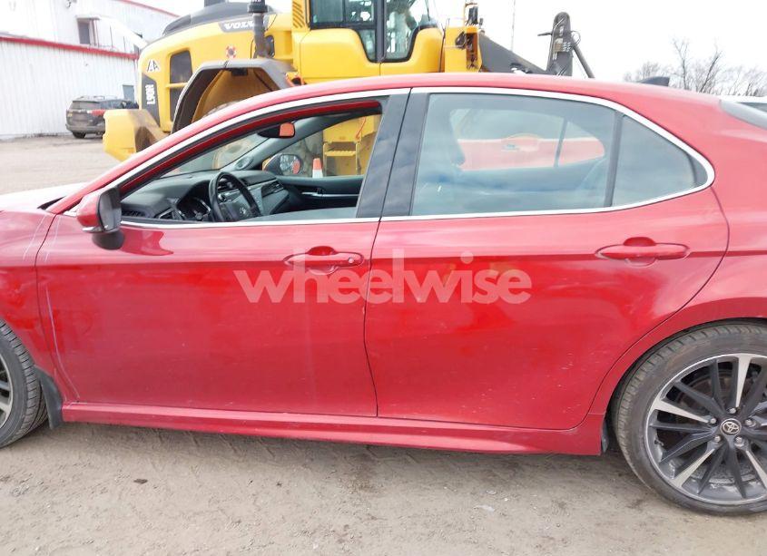 Photo 15 of 2020 Toyota Camry XSE V6 (VIN 4T1KZ1AK6LU043318)