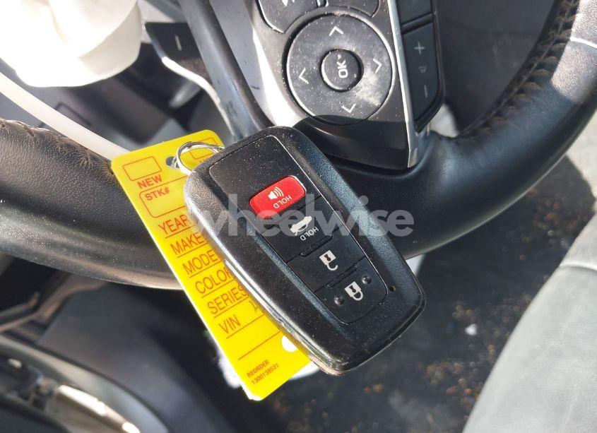 Photo 11 of 2020 Toyota Camry XSE V6 (VIN 4T1KZ1AK7LU044977)