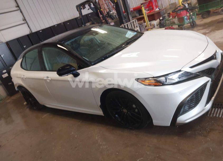 Photo 14 of 2022 Toyota Camry XSE V6 (VIN 4T1KZ1AK7NU068652)